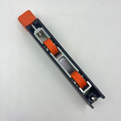 アパートの改装プロジェクトのためのダブルナイロンベアリングスライディングドアとウィンドウロール