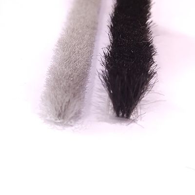 3-25mm スタイルの高さ CLJ Epdm ドアと窓 天気帯 ギャップブロッカー 隔熱シール テープ付き