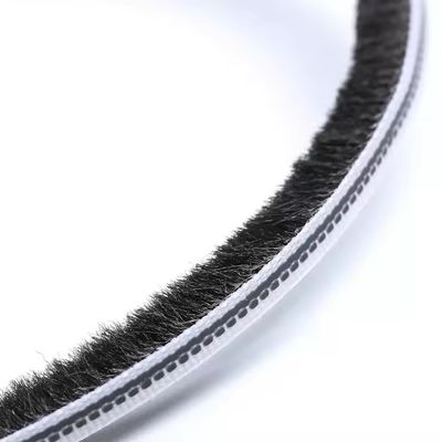 スタイルの高さ 3-25mm 幅 3-50mm 100%PP アルミ合金 ストライプ ブラシ 天気 ストライプ CLJ スライディング ドアの横のドア